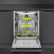 LAVASTOVIGLIE SMEG ST382C dentro